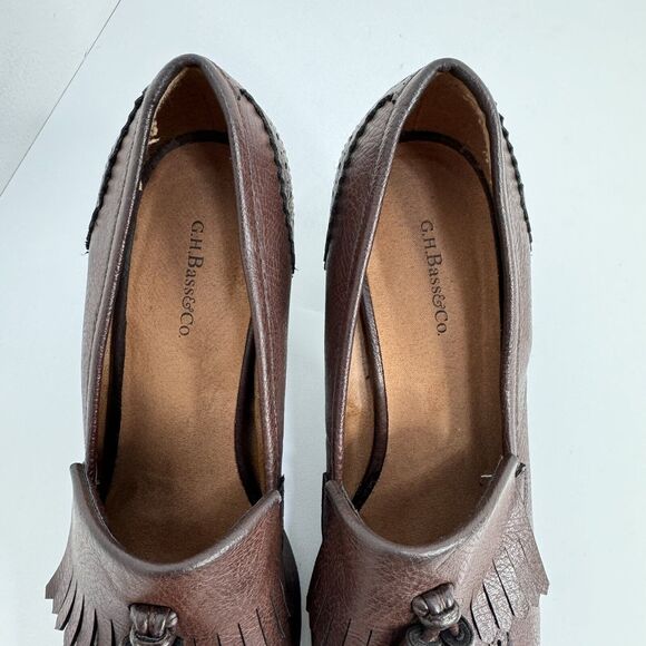 GH Bass & Co. Block Heels Women's 7 M Pumps SlipOn Shoes Kiltie Tassels Academia - Picture 7 of 8